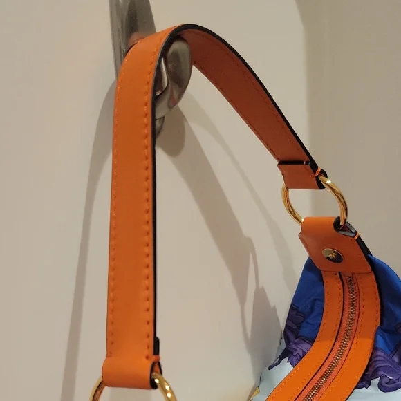 Versace Medusa Renaissance Hobo Bag - Picture 7 of 10